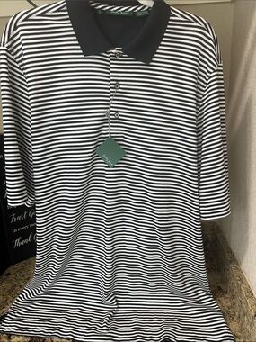 🎈FATHER’S DAY SALE!🎈$36.  Ship$4.99
Bobby Jones Striped Polo - Black & White